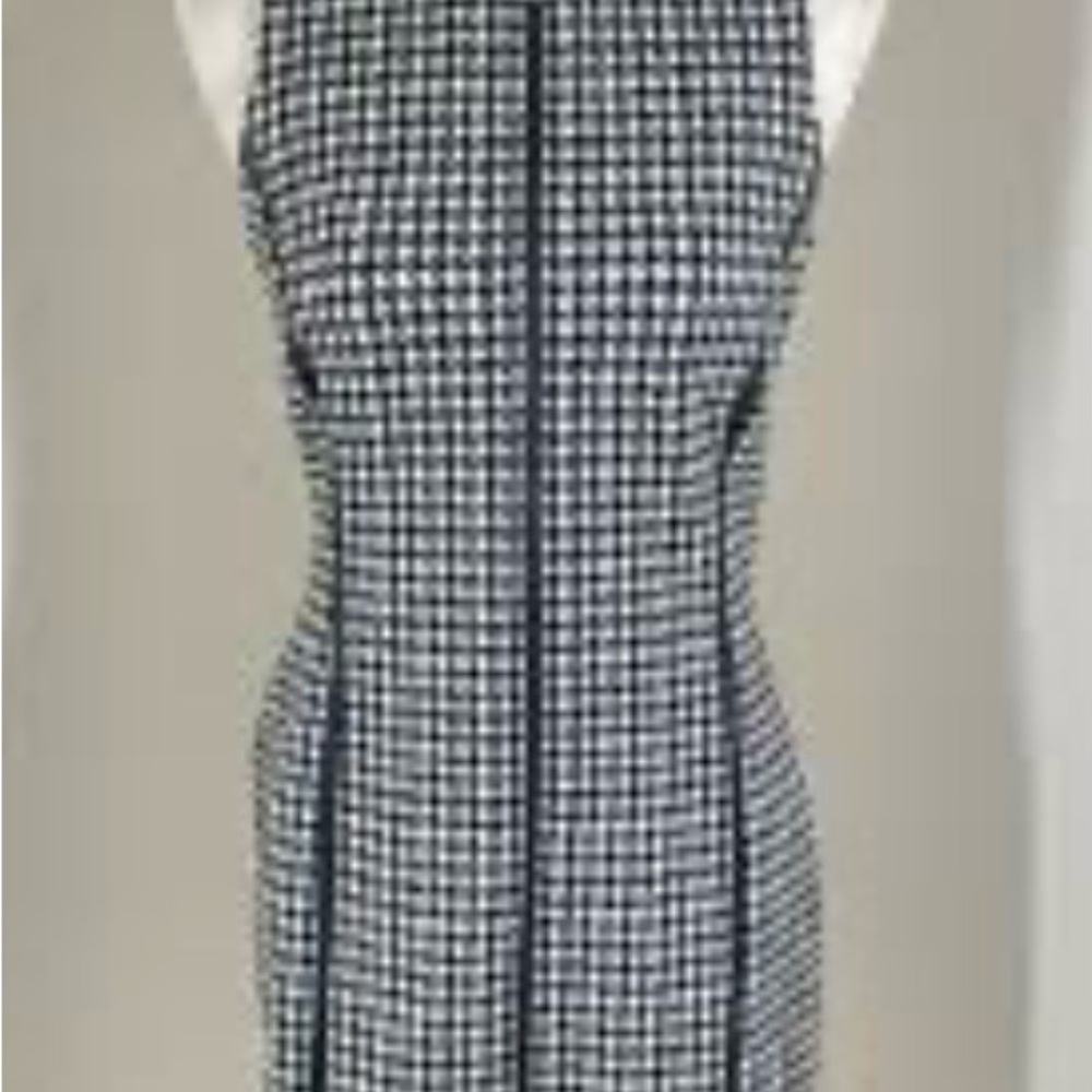 J.McLaughlin neoprene dress size xs like new! So comfortable & stylish!